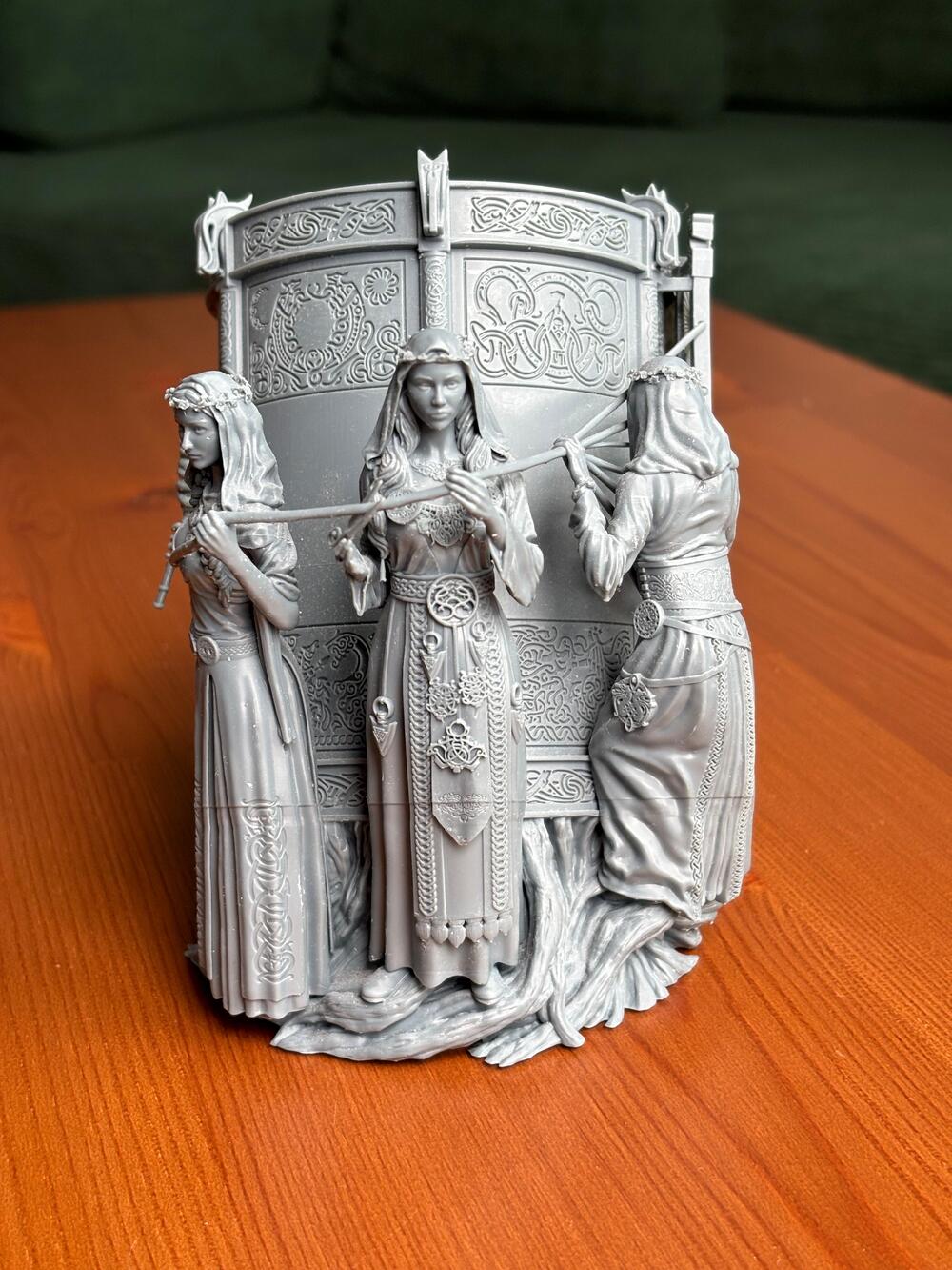 Portalápices Vikingo de Resina Impresa en 3D - Imagen 2